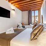The David - Luxury Апартаменты